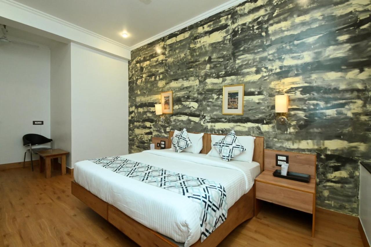 Hotel Yulia- Le Amour Inn Dzsaipur Kültér fotó