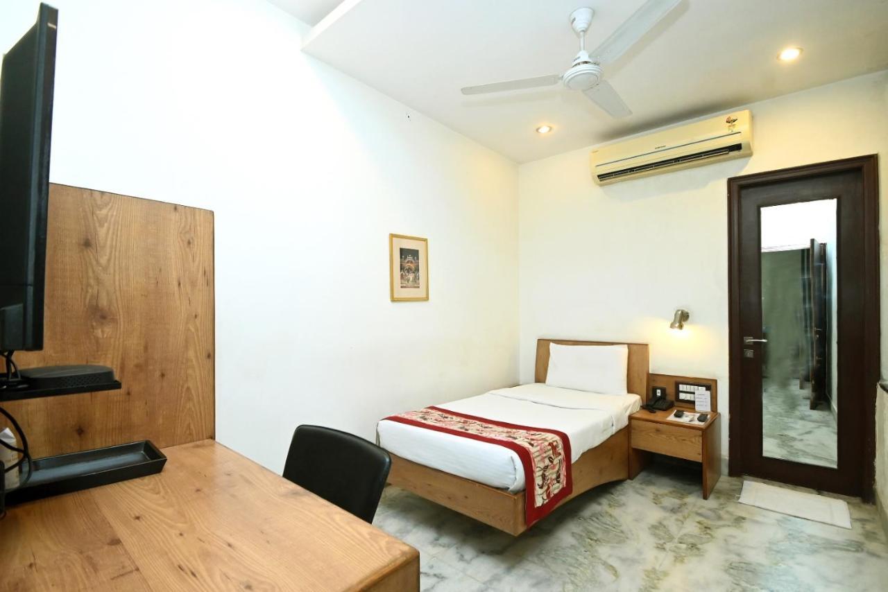 Hotel Yulia- Le Amour Inn Dzsaipur Kültér fotó