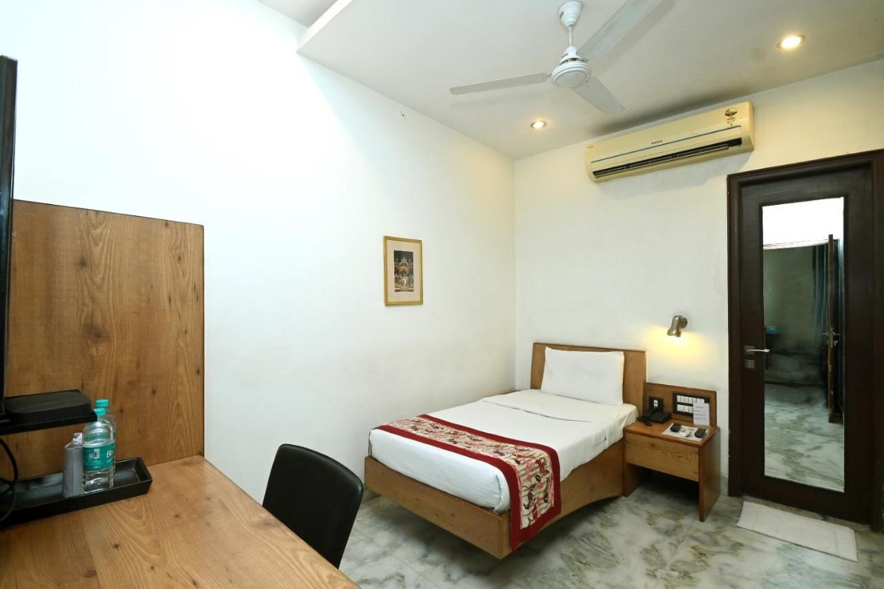Hotel Yulia- Le Amour Inn Dzsaipur Kültér fotó