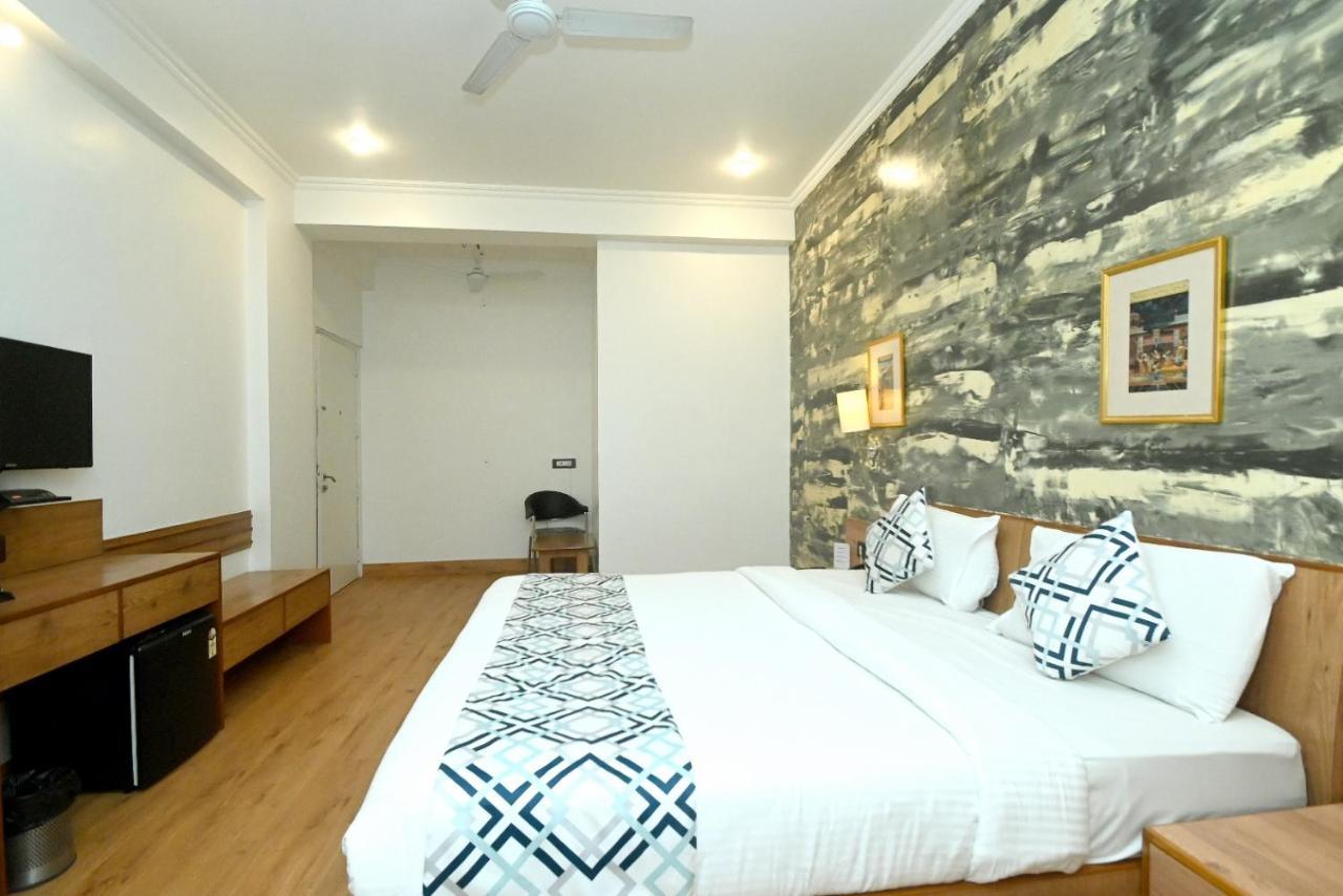 Hotel Yulia- Le Amour Inn Dzsaipur Kültér fotó