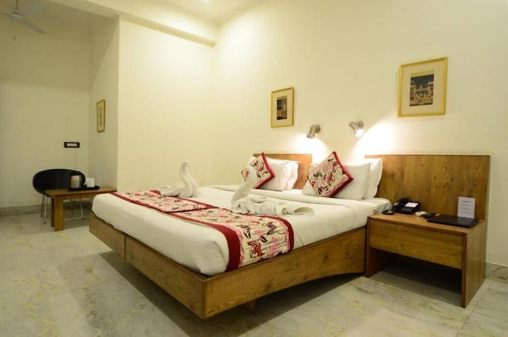 Hotel Yulia- Le Amour Inn Dzsaipur Kültér fotó