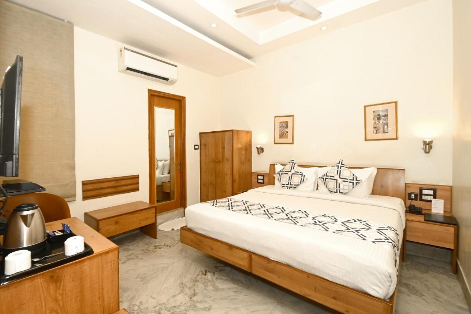 Hotel Yulia- Le Amour Inn Dzsaipur Kültér fotó
